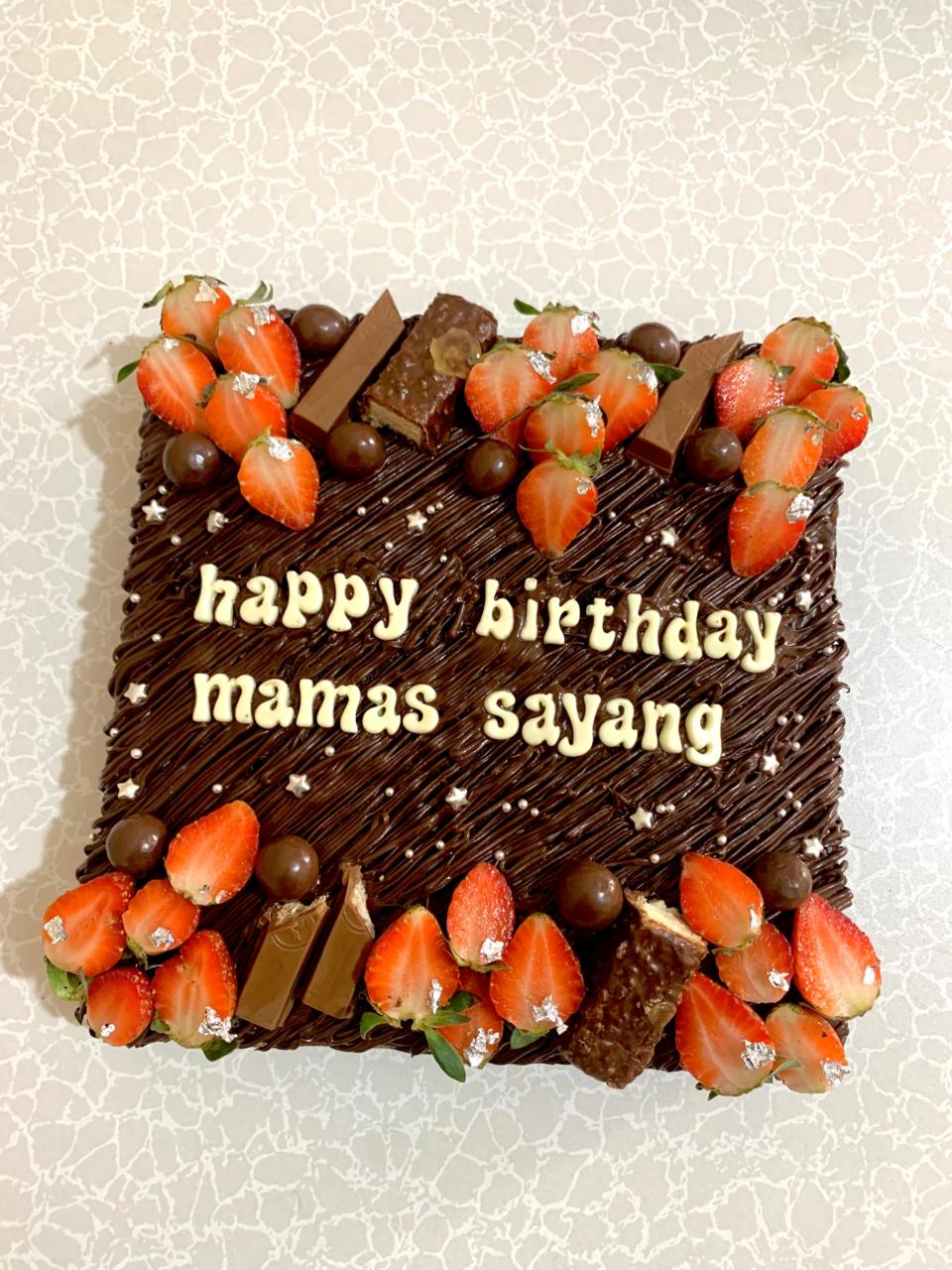 Fudgy Brownies Yokito Food - Tekstur fudgy dengan cokelat pekat